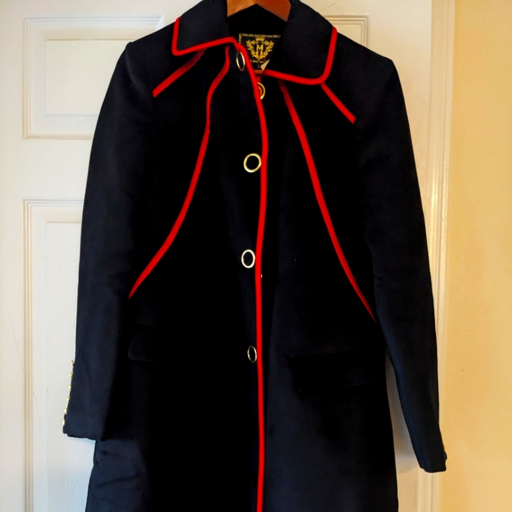 Manon black coat with red lining. 3M thinsulate. Women's size small.